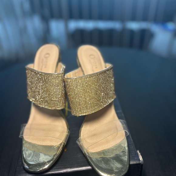 Gold wedge heels size 10 gently worn - Picture 2 of 4